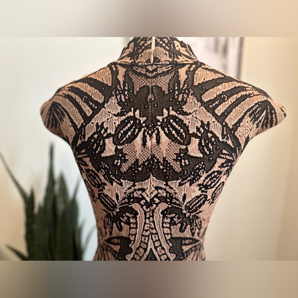 Anthropologie Mock-Neck Cap-Sleeve Slim Knit Dress - Picture 10 of 11